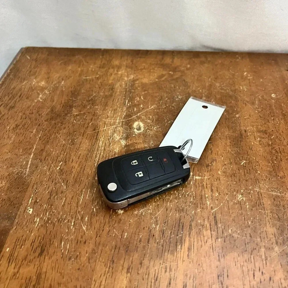 2019-2021 Chevrolet Colorado Remote Entry Key Fob Transmitter GM OEM - Picture 3 of 9